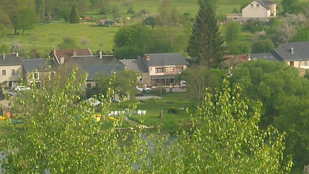 Le point De Chute Hotel Tournavaux Buitenkant foto